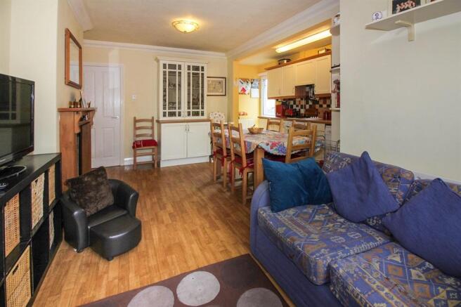 Dining & Family Room