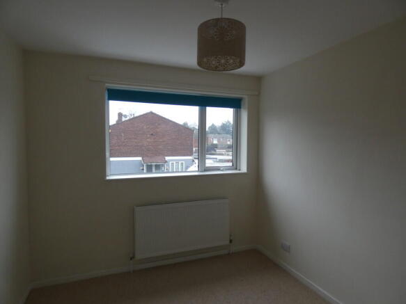 Middle Bedroom