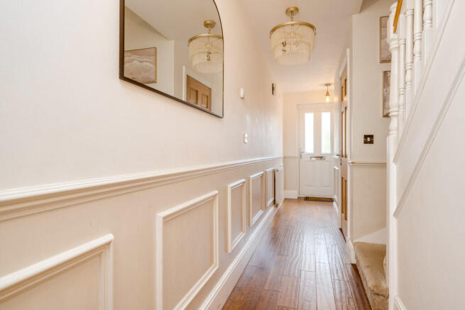 4 bed Town House for sale Image 7