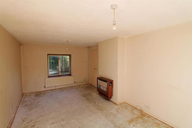 Living Room.JPG