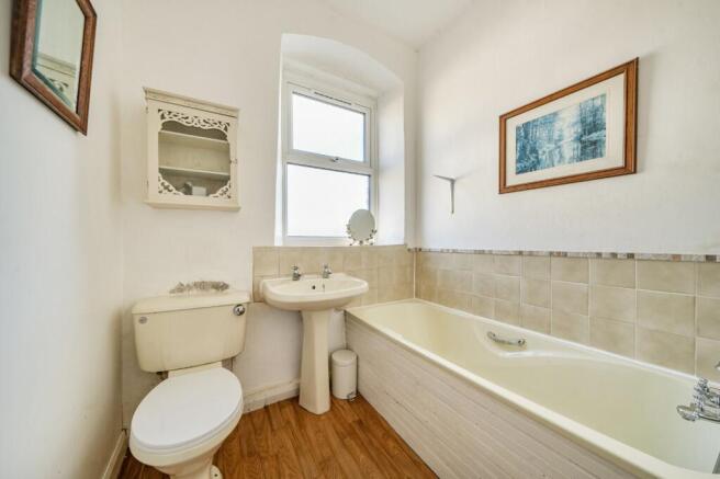 1 bed Terraced for sale Image 9