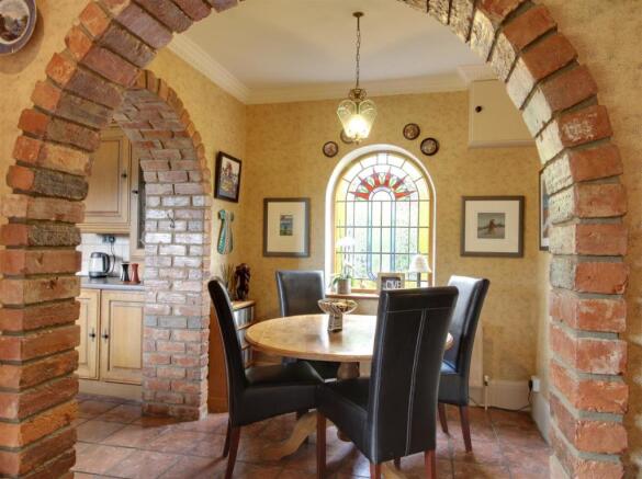 dining Room.jpg