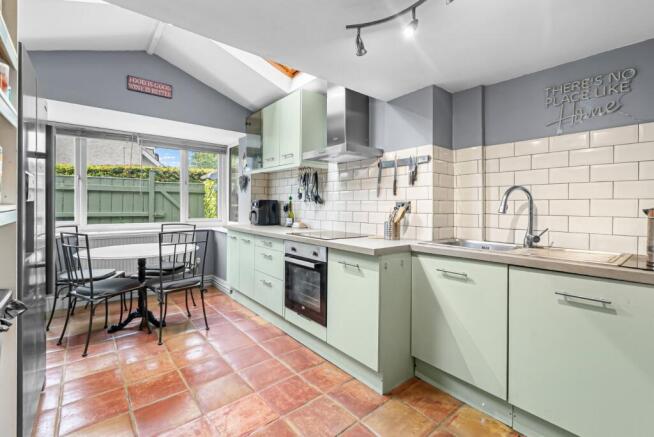 3 bed Terraced for sale Image 7