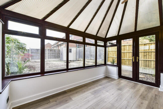 3 bed Semi-Detached for sale Image 10