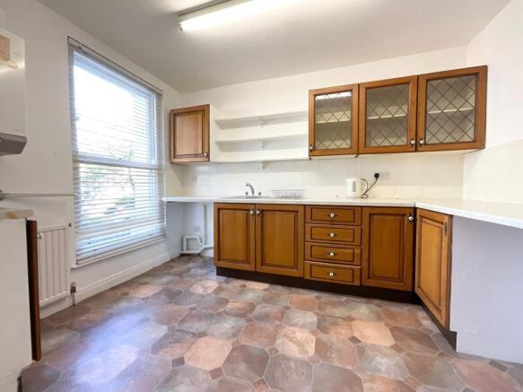 2 bed Apartment for sale Image 7