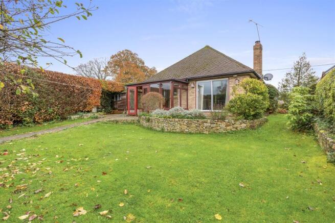 Merano, School Close, Cryers Hill HP15 6JX-11.jpg