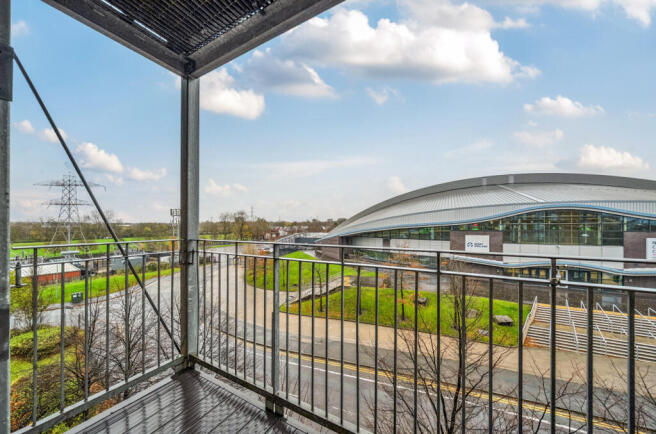 1370867-7-69170bd...