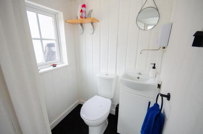 2 bed Terraced for sale Image 12