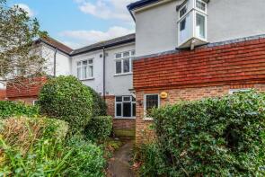 3, Pixham Court, Lake Road, Wimbledon SW19 7EH