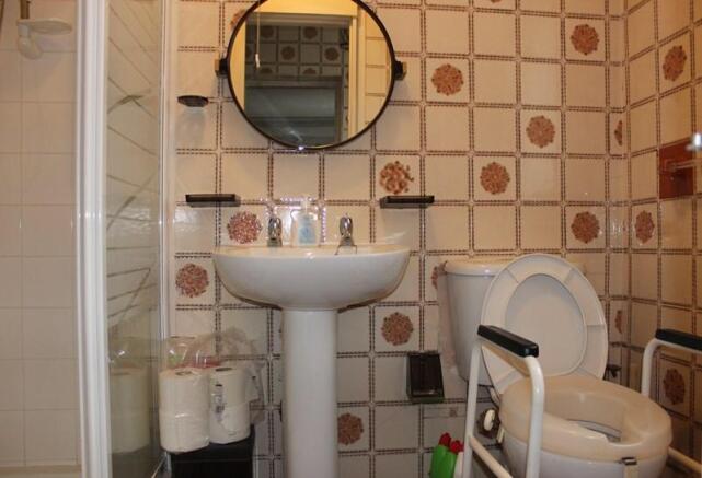 Photo 8