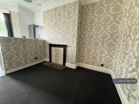 1 bed Flat to rent Image 5