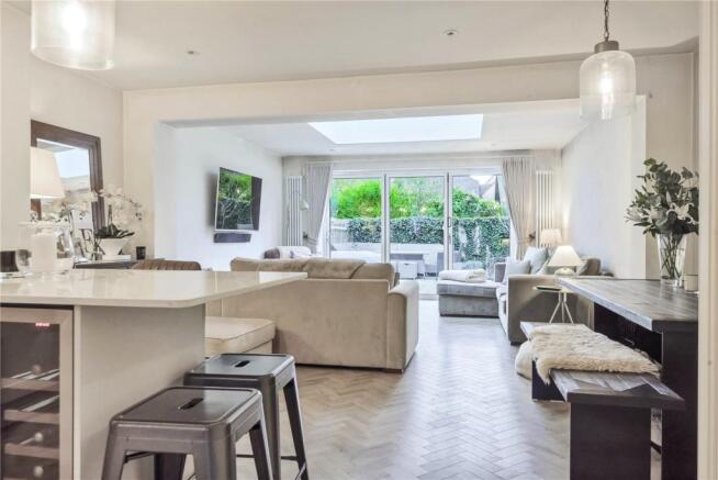 Kitchen/Reception