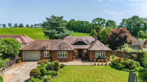 Lincoln Road, Nettleham, LN2