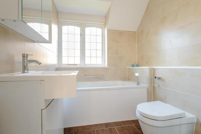 8325432-interior19-800.jpg