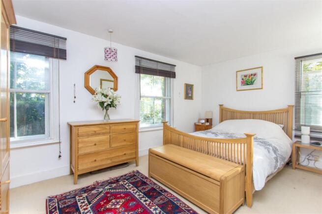 Bedroom 1.jpg