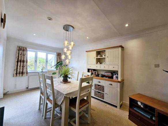 3 bed Detached for sale Image 6