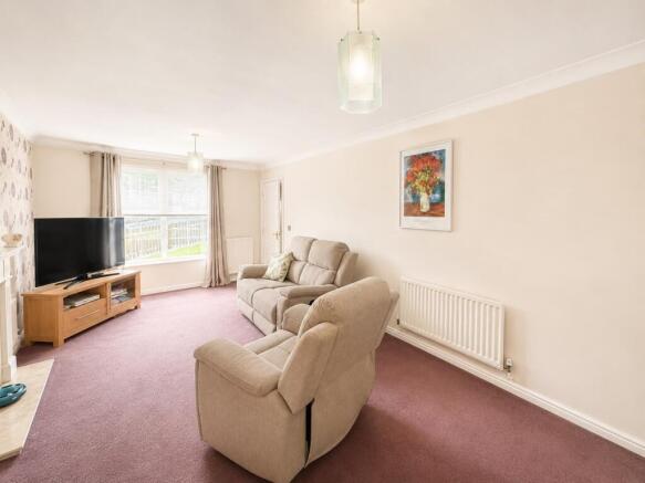 4 bed Detached for sale Image 4