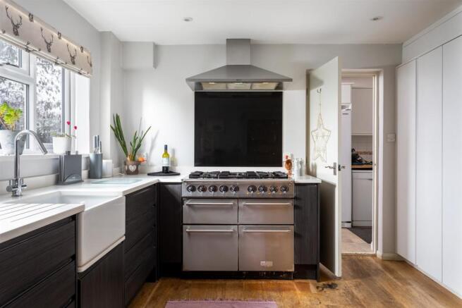 14 - New Pike House - GL7 5NA - Web.jpg