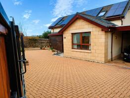 Cruachan, Dennistoun Road, Langbank PA14 6XH