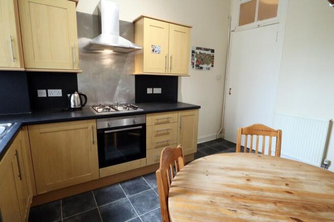 Kitchen (2)