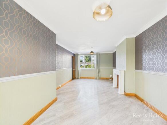 Sitting/Dining Room