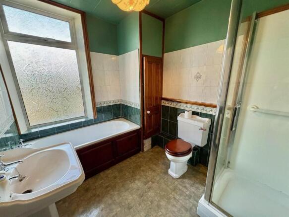 4 bed Terraced for sale Image 9