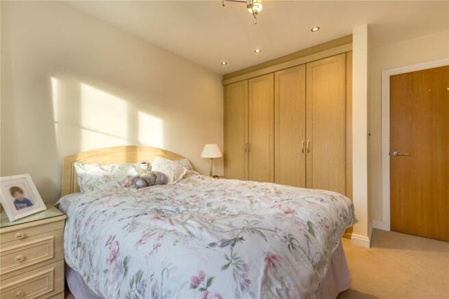 2 bed Apartment for sale Image 11