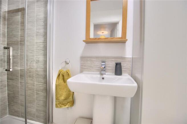 3 bed Terraced for sale Image 9