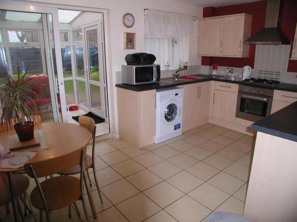 Kitchen/dining