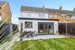 11, Acres Gardens, Tadworth KT20 5LP