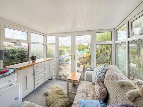 3 bed Semi-Detached for sale Image 11