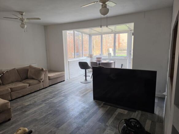 WhatsApp Image 2026-04-14 at 09.03.26 (4)