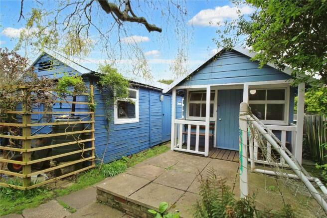 Beach Hut & Garage