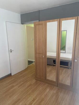 3 bed Terraced to rent Image 7