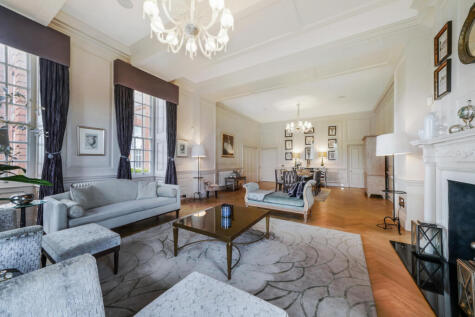 Roehampton House,
Vitali Close, SW15
