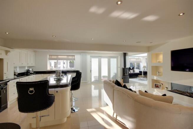 Kitchen/living Room Area