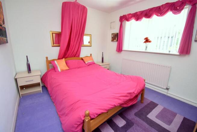 BEDROOM 2.JPG
