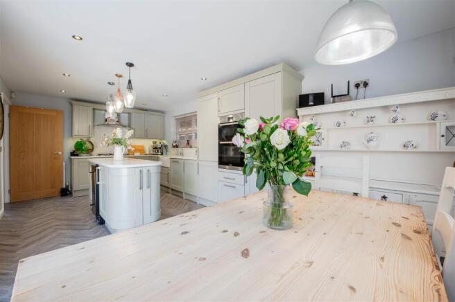 Blackwell Close, Higham Ferrers photo 4