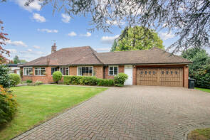 Maple Lodge, Pine Grove, East Grinstead RH19 2BB