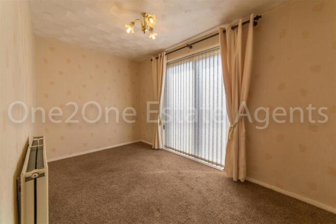 184 Henllys Way-10.jpg