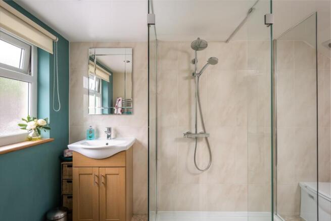 Ensuite.jpg