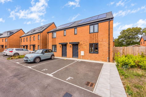 Fieldfare Road, Whiteley, Fareham