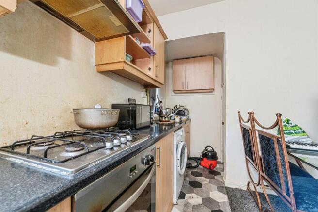 2 bed Semi-Detached for sale Image 6