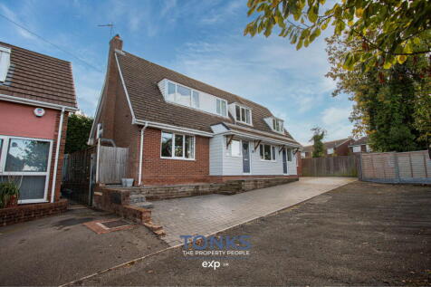 Unique one-of-a-kind home offering amazing space – Merton Close, Oldbury, B68 8NG