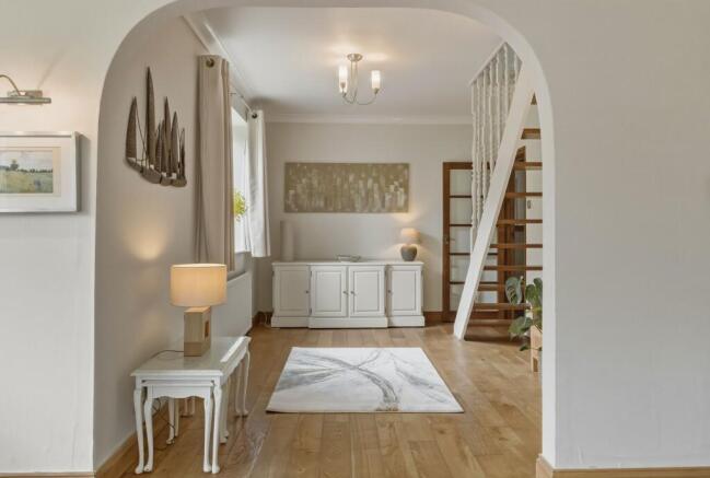 4 bed Detached for sale Image 5