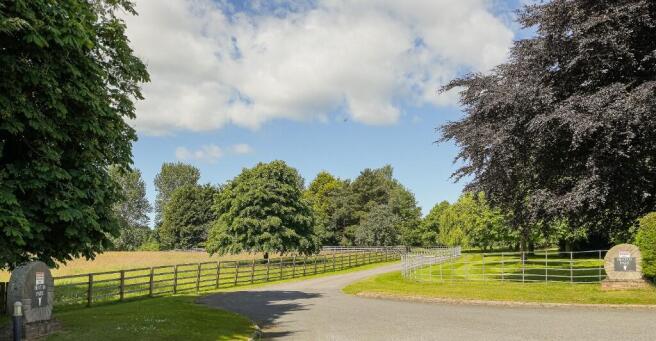 4 bed Detached to rent Image 7