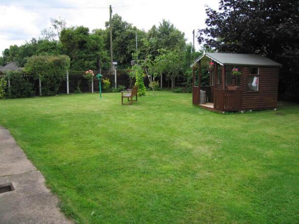 bronfield garden 2.J