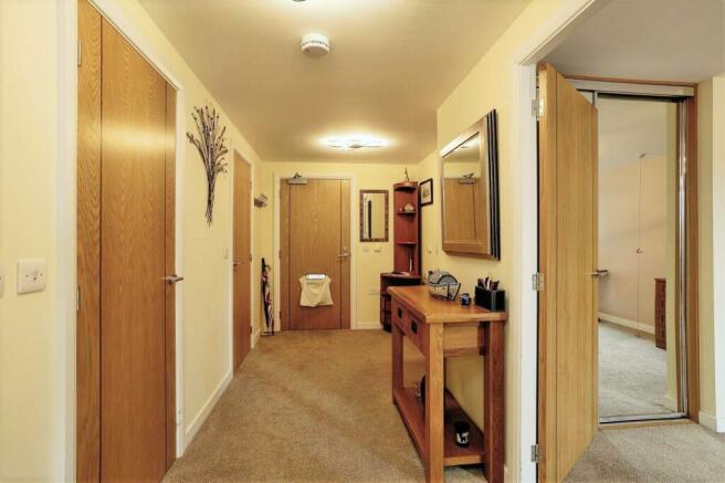 Hallway 26FC.jpg