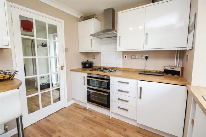 Kitchen1.jpg