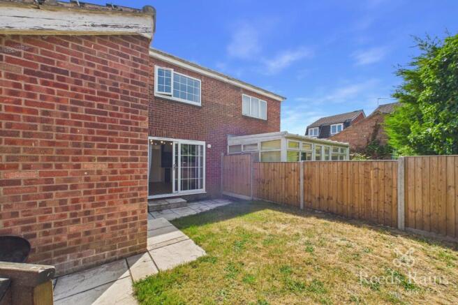2 bed Semi-Detached for sale Image 12
